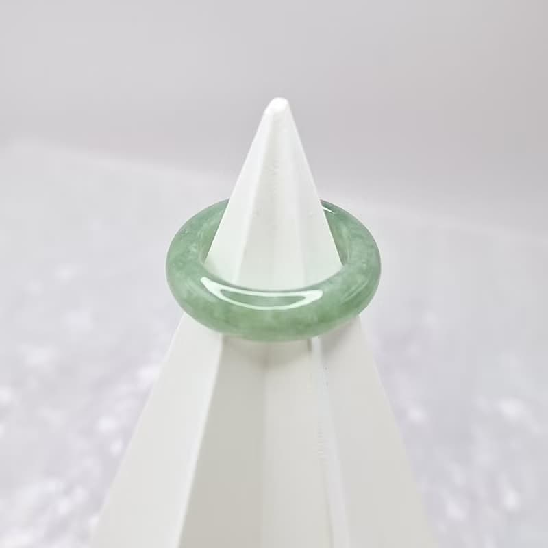 滿綠雪花 起冰戒指 玉戒 國際圍8 內徑15.1 | 天然緬甸玉A貨翡翠