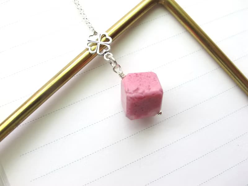 薔薇輝石 925純銀【幸運的薔薇】立體造型天然石項鍊款 加強心輪