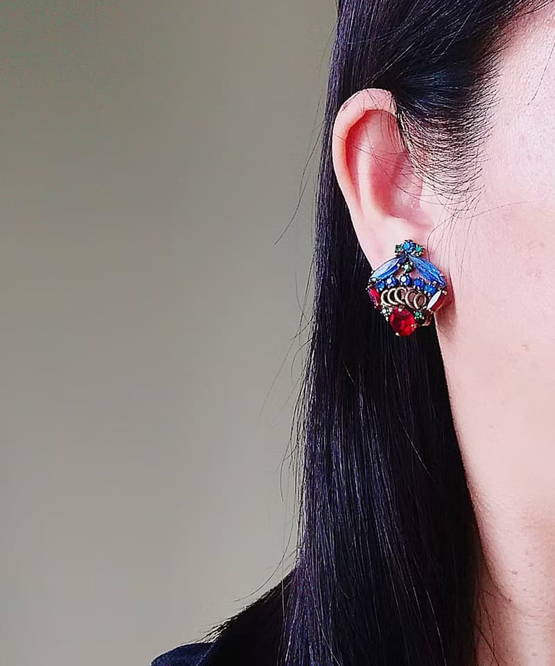 Vintage Jewelry 西洋古董飾品 WEISS 藍紅調 優雅萊茵 夾式耳環
