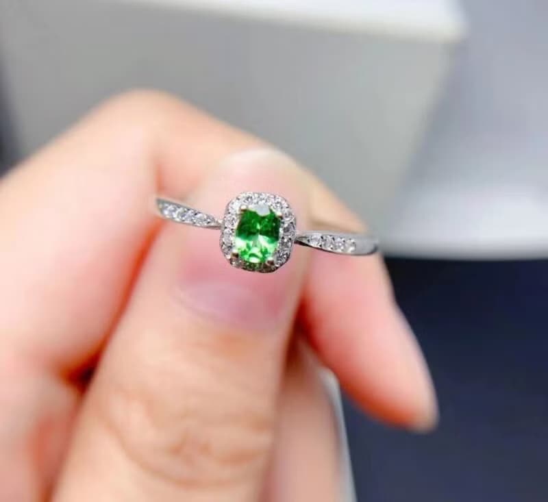 Tsavorite Garnet Ring, Genuine Tsavorite Garnet, Green Garnet Ring, Gifr For Her