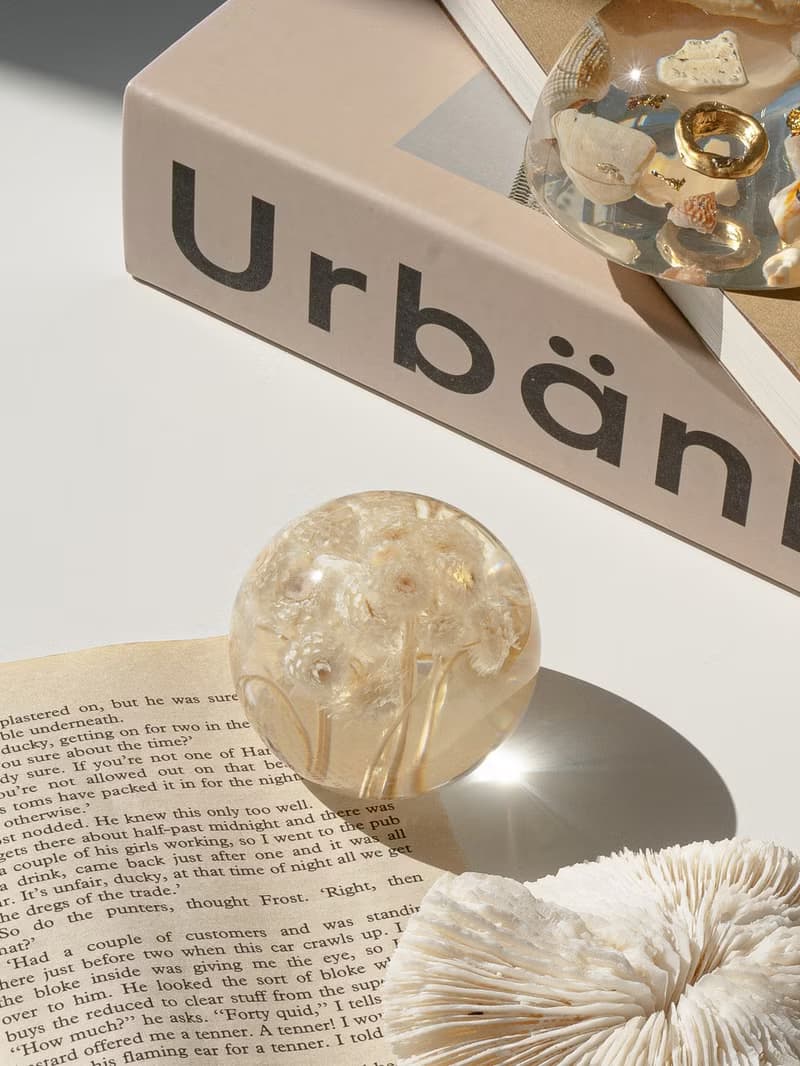 Immortal ball paperweight