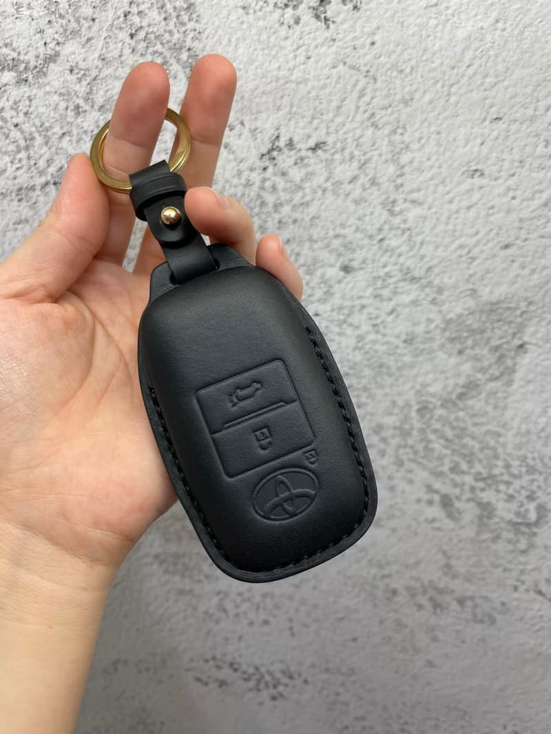 TOYOTA豐田汽車真皮燙金鑰匙套/YARIS CROSS