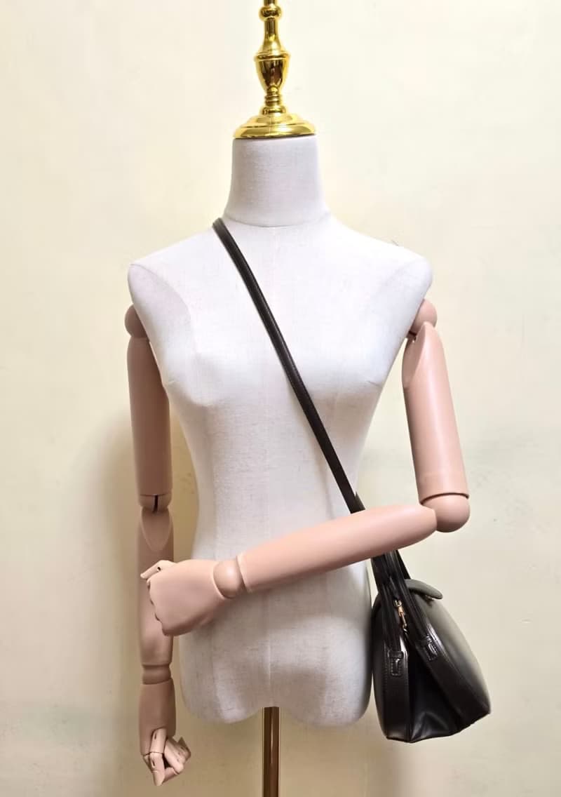 絕版中古 Loewe博物館蛋蛋包 側背包 斜背包 皮革包 單肩包 二手