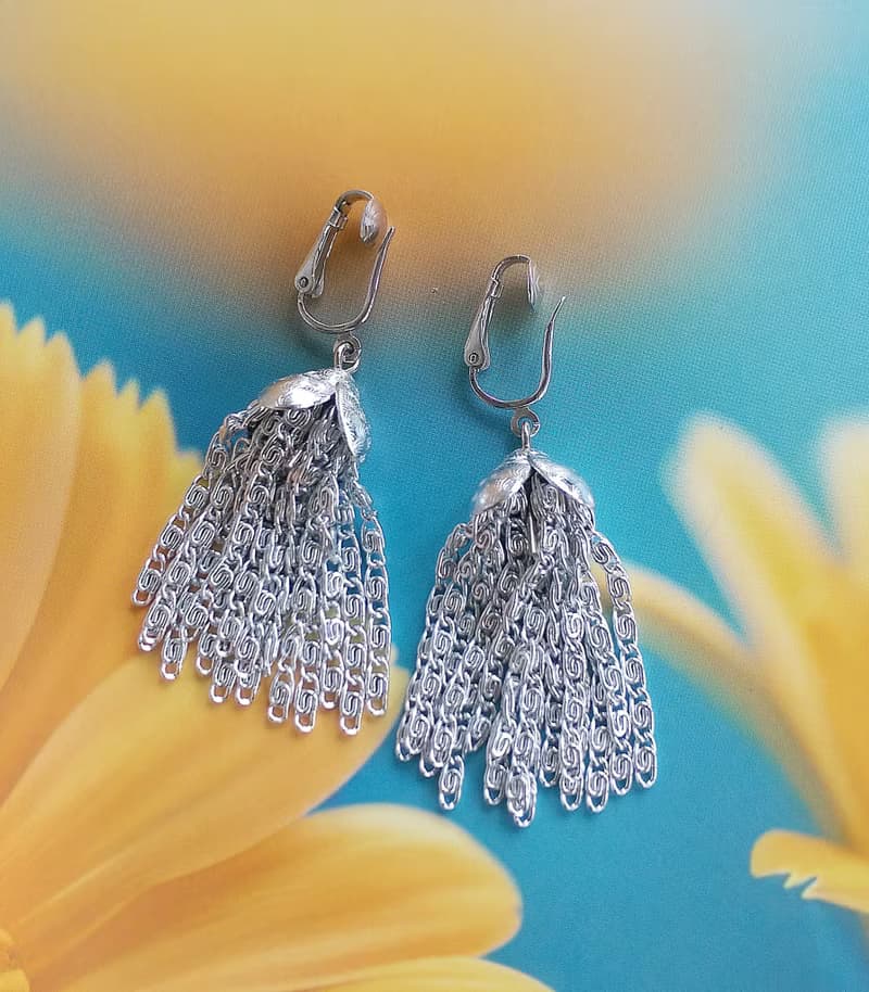 Vintage Jewelry 西洋古董飾品 SARAH COV 銀色調 流蘇 夾式耳環