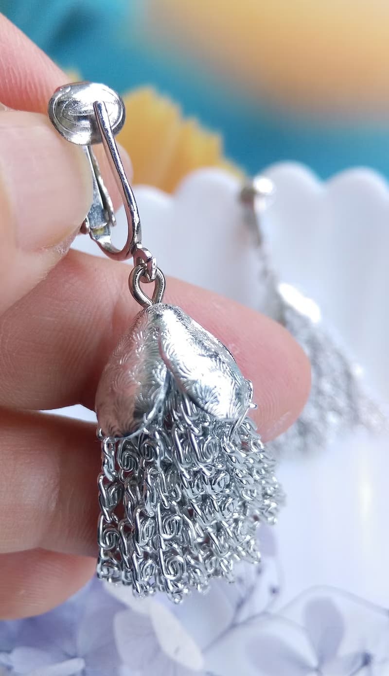 Vintage Jewelry 西洋古董飾品 SARAH COV 銀色調 流蘇 夾式耳環