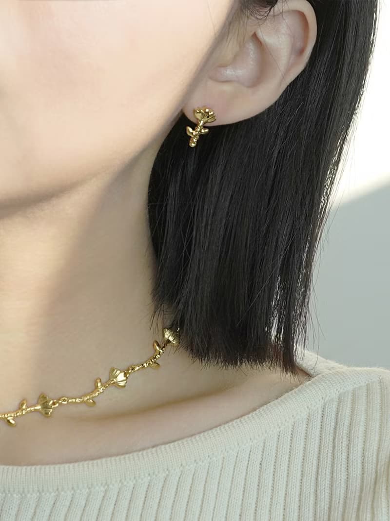 (925 Sterling Silver) Flower earrings