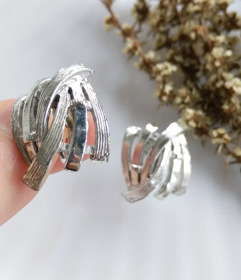 Vintage Jewelry 西洋古董飾品 STAR 銀色調 簍空幾何 栓式耳環