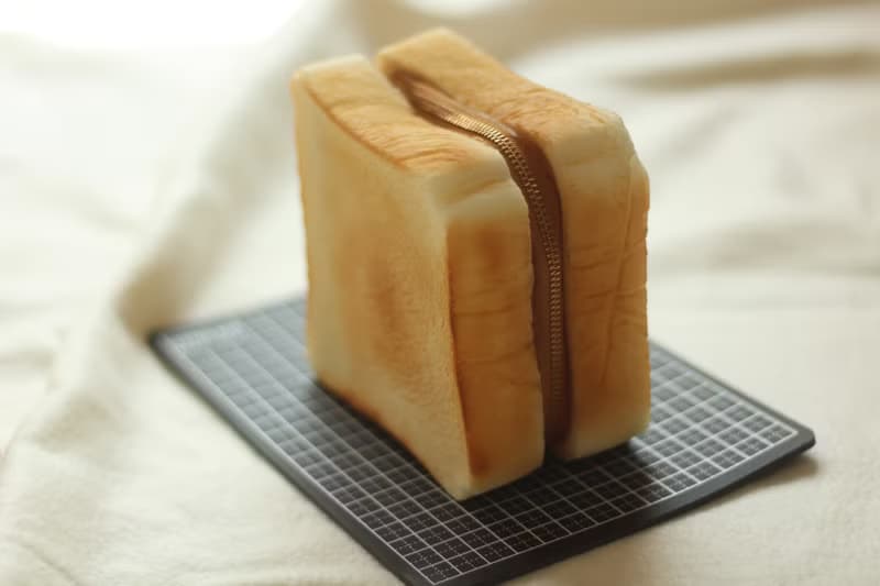 吐司包　草莓醬