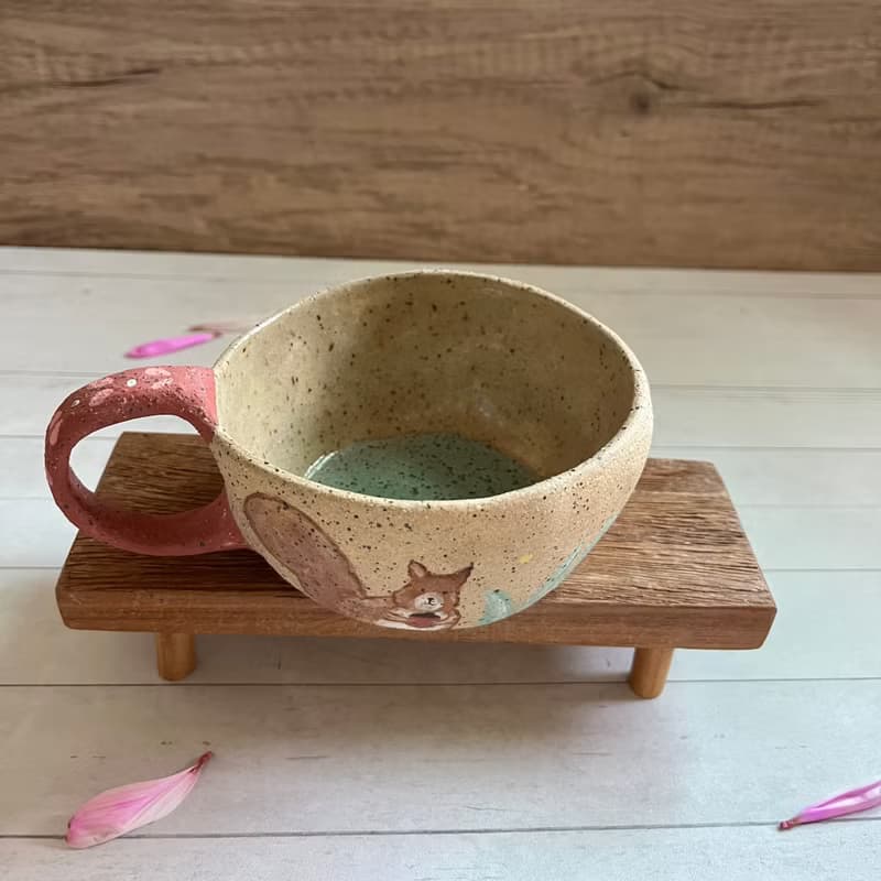 A Lu 小松鼠陶杯/禮物/手作手繪 美國進口含砂陶 原創僅此一件