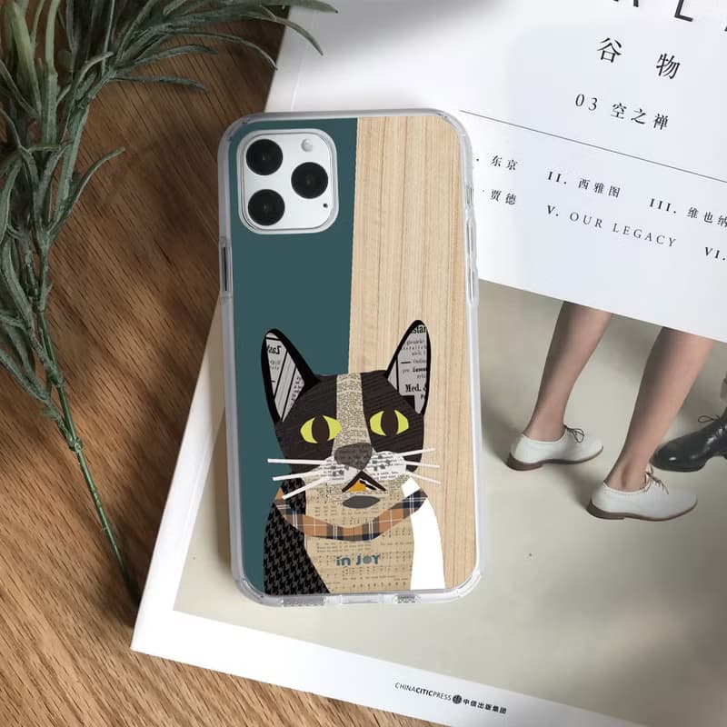 iPhone 16/15/14/13/SE3 格紋拼貼賓士貓 透明耐衝擊防摔手機殼