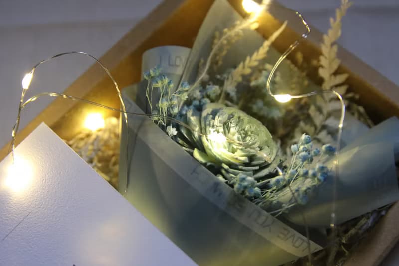 【典雅藍小花束盒】經典系列 I 乾燥花 I 永生花 I 禮物 I 精品 I