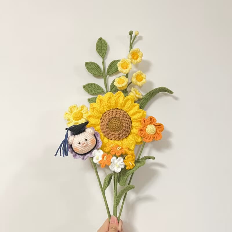 鈎針編織畢業豬豬向日葵花束
