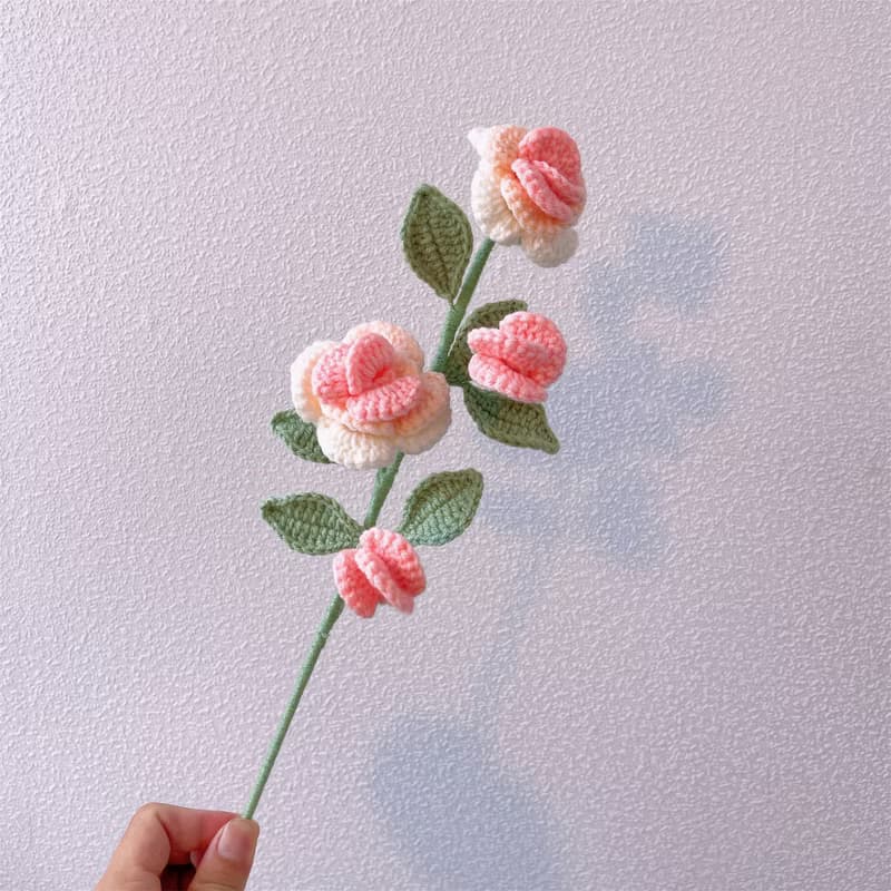 手工編織永恆擁抱花束 - 絕美鉤針白色與粉色漸變設計新奇居家擺