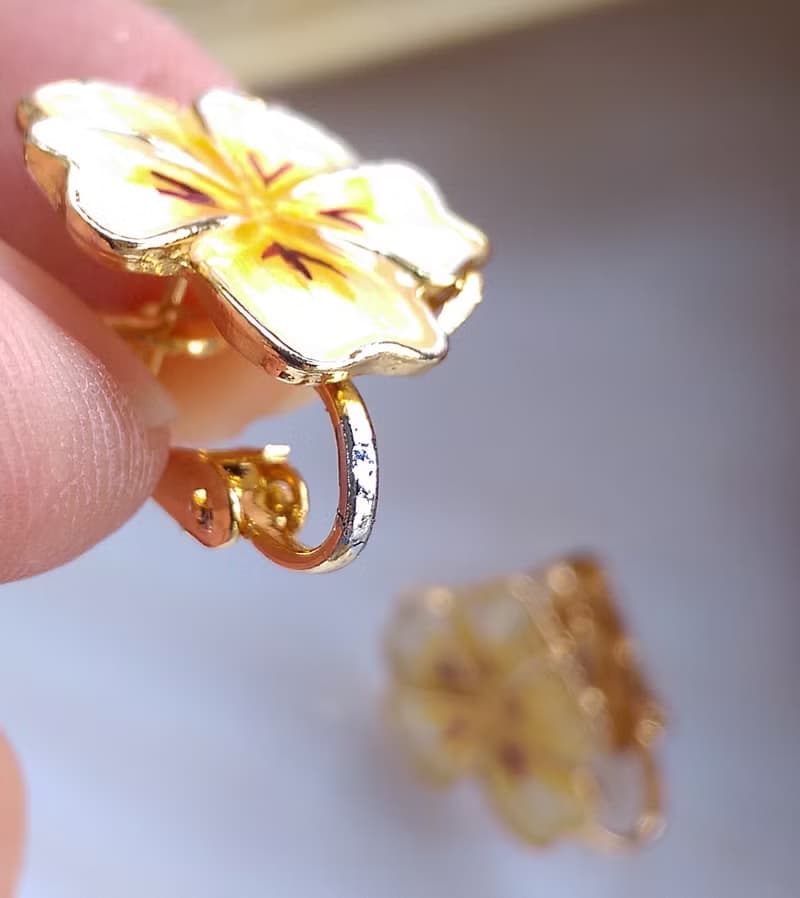 Vintage Jewelry 西洋古董飾品 堇花  花卉 小巧 優美 針式耳環