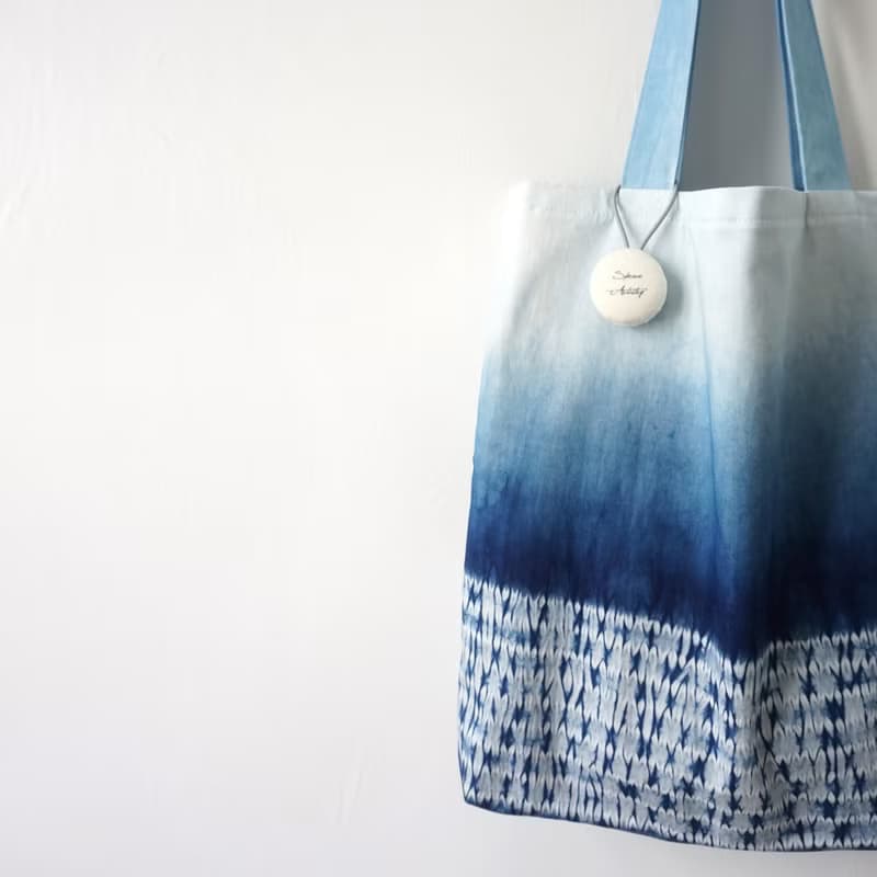 S.A x Straw 藍染麥桿抽象水彩托特包