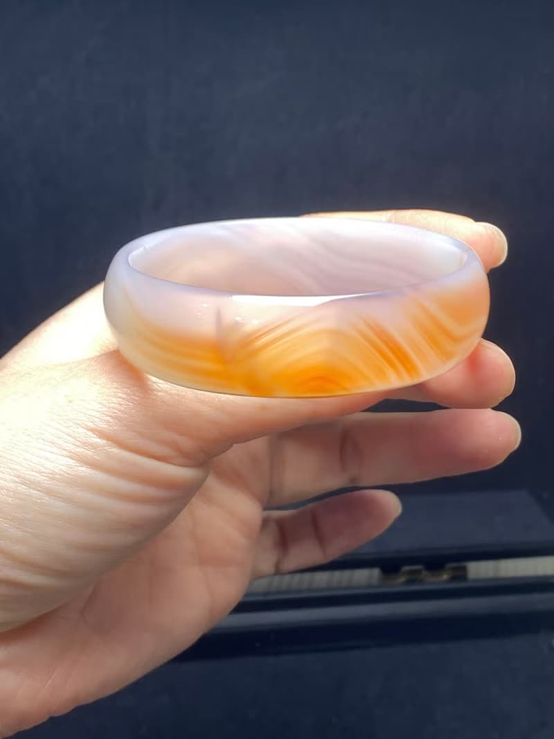 馬達加斯加半壁玉髓瑪瑙手鐲58口