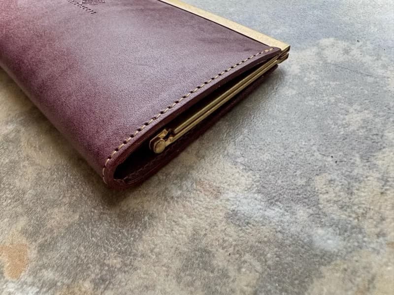 浮足口金の薄型長財布　smart プルーニャ