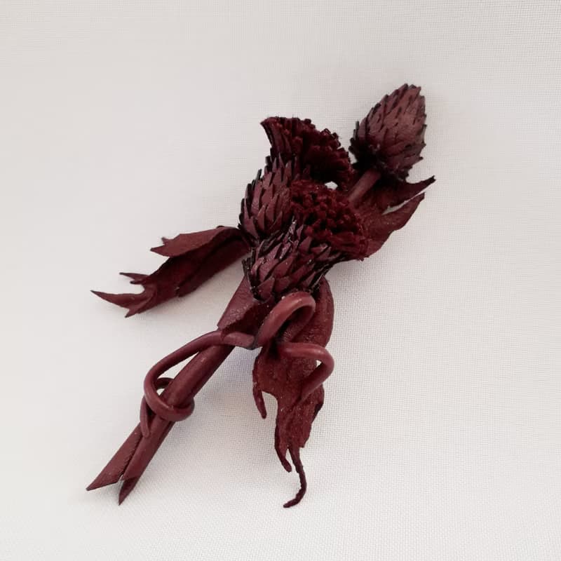 皮革胸針 Scottish thistle leather brooch for her Leather jewelry