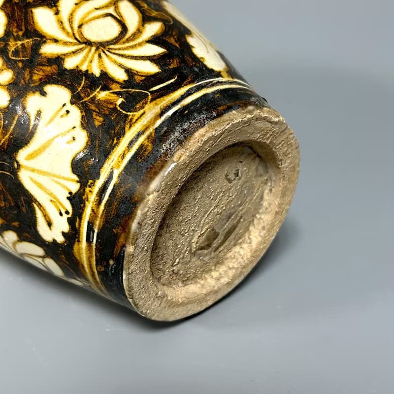 宋 吉州窯黑地白花梅瓶