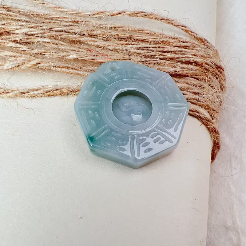 【擋煞‧避邪】飄藍花翡翠八卦項鍊 | 天然緬甸玉A貨翡翠 | 送禮