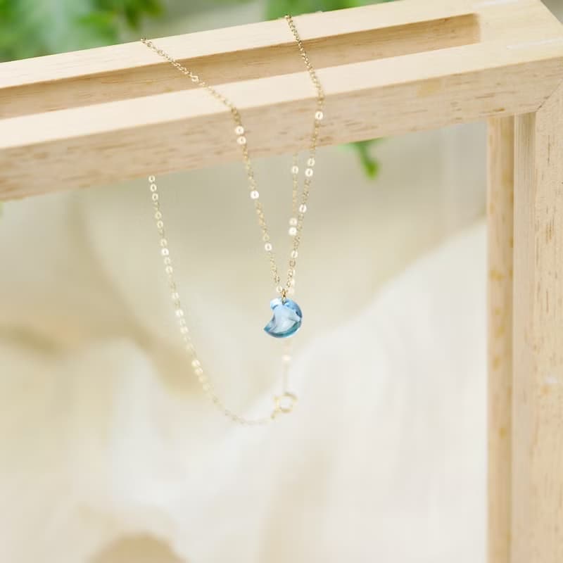 湛光水藍 胖鼓鼓海藍寶小月亮項鍊 14K