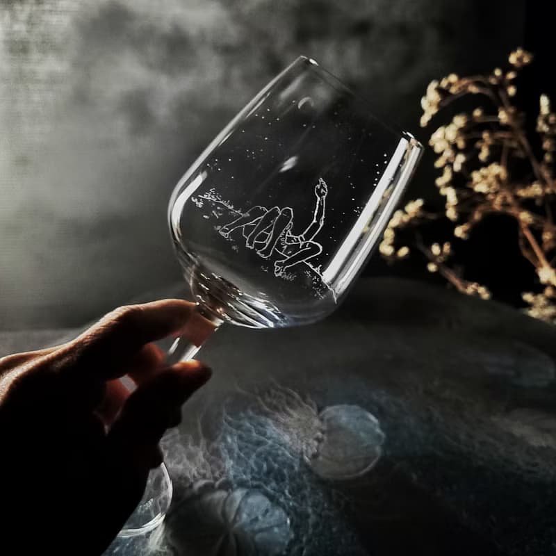 【婚賀對杯】客定手雕 In love 高腳杯對杯 雕圖/免費刻字
