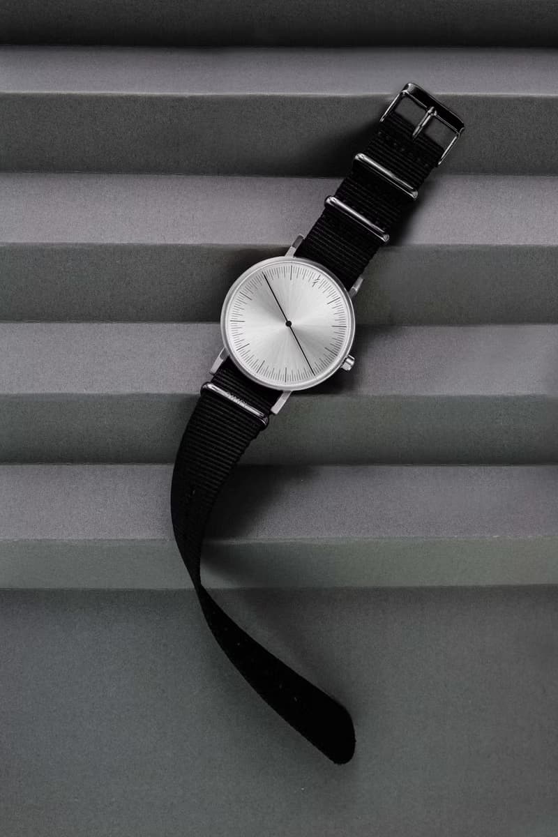 Simpl Watch - Silver Charcoal Nato Set