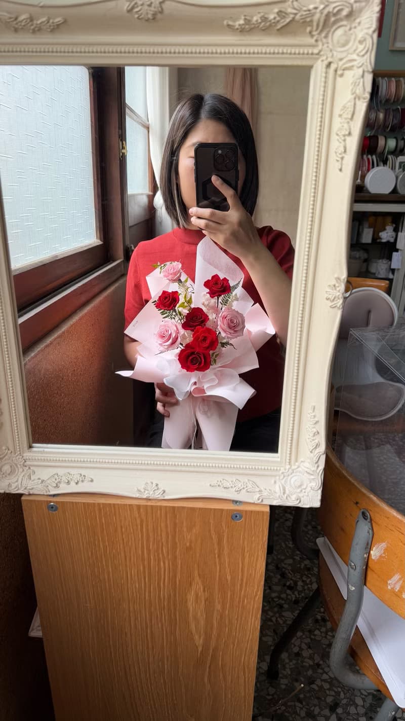 因你而完整 求婚告白 少女配色 頂級永生玫瑰花花束 韓式包裝花束