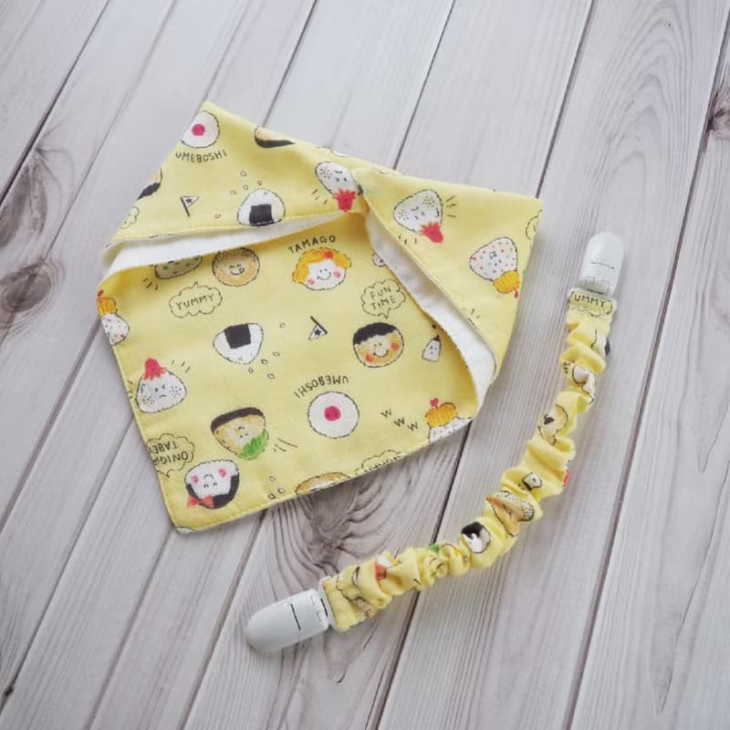 日本純棉印花好好用圍兜手帕組_ 附可拆雙頭鬆緊夾_兩用造型