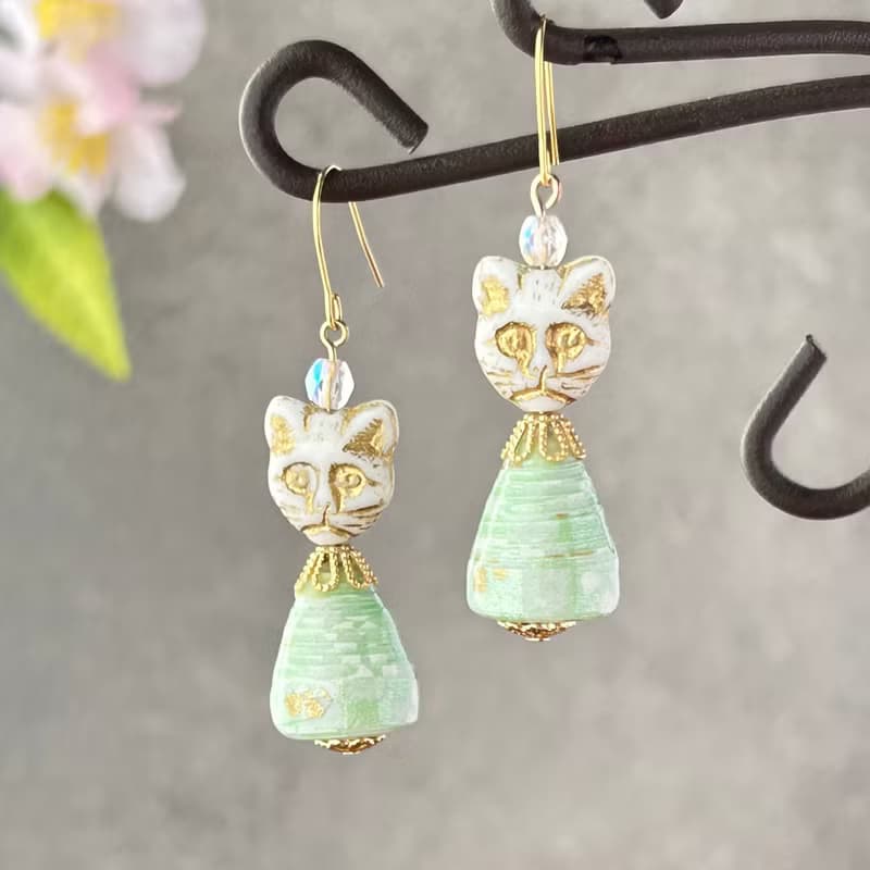 春の福々猫祭りピアス/イヤリング　セット　軽い和紙のアクセサリー