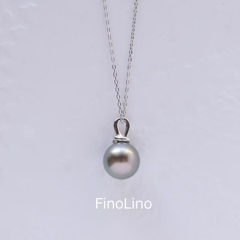 Knot タヒチパール黒蝶真珠のシルバー製ペンダントネックレス