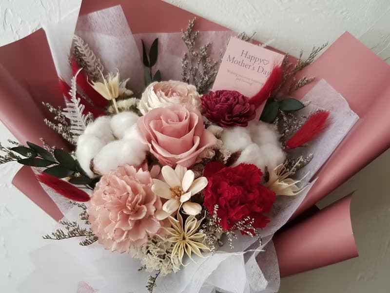 母親節∣永生花+乾燥花∣豆沙紅 雲霧粉∣永生花束∣康乃馨盆花