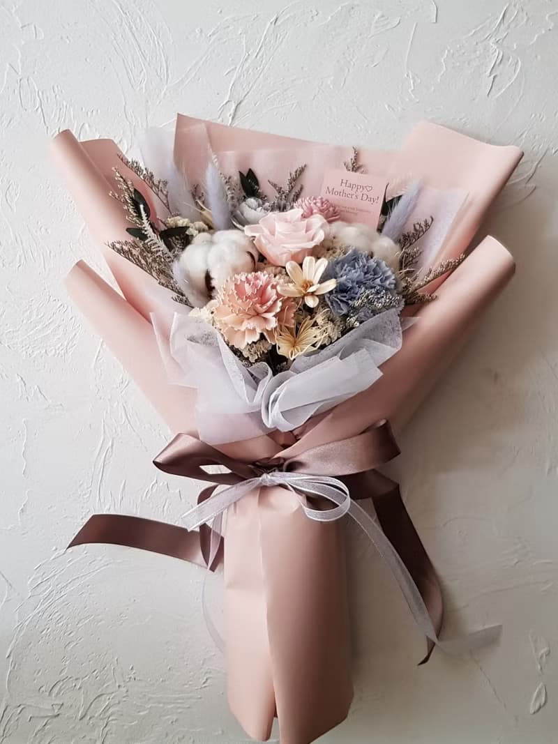 母親節∣永生花+乾燥花∣豆沙紅 雲霧粉∣永生花束∣康乃馨盆花
