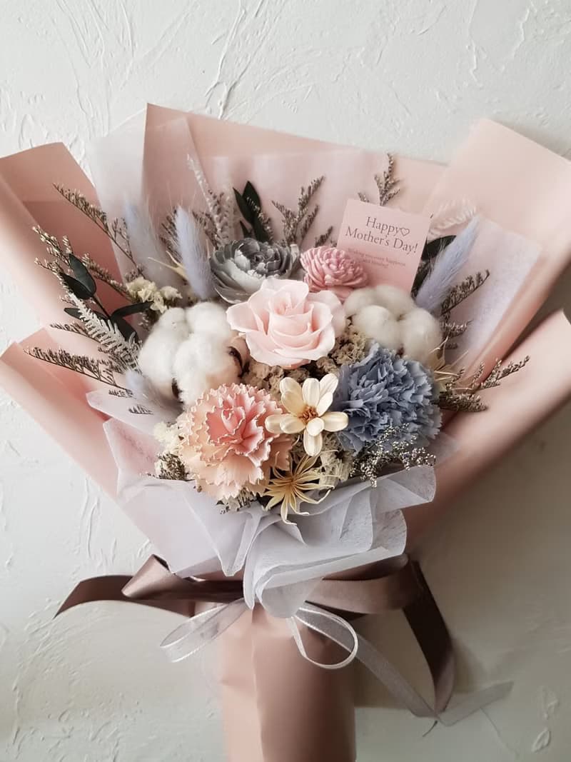 母親節∣永生花+乾燥花∣豆沙紅 雲霧粉∣永生花束∣康乃馨盆花