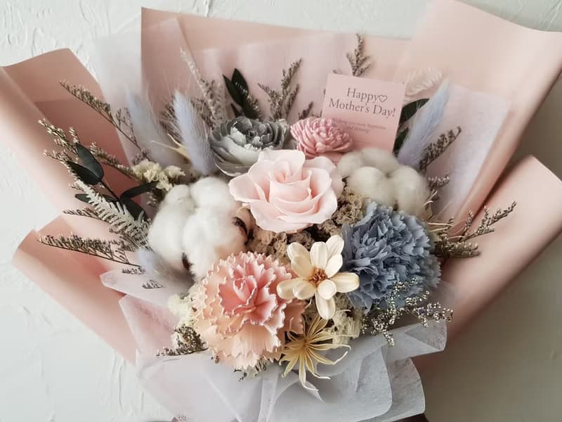 母親節∣永生花+乾燥花∣豆沙紅 雲霧粉∣永生花束∣康乃馨盆花