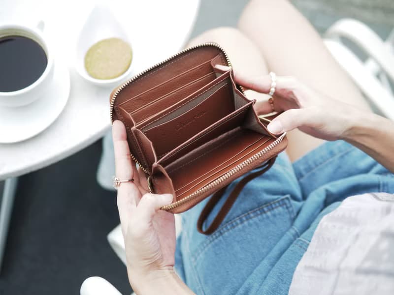Charm (Rust brown) : Medium Zip Wallet, Short wallet, Cow Leather, Brown