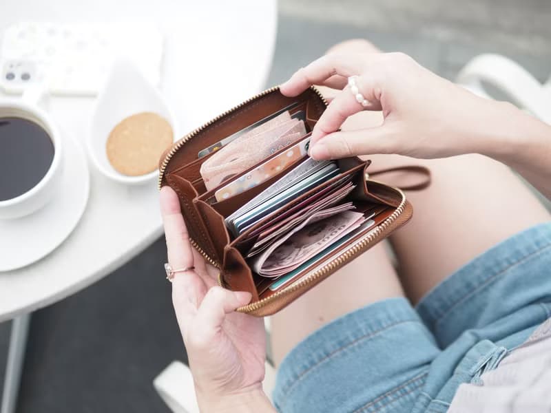 Charm (Rust brown) : Medium Zip Wallet, Short wallet, Cow Leather, Brown