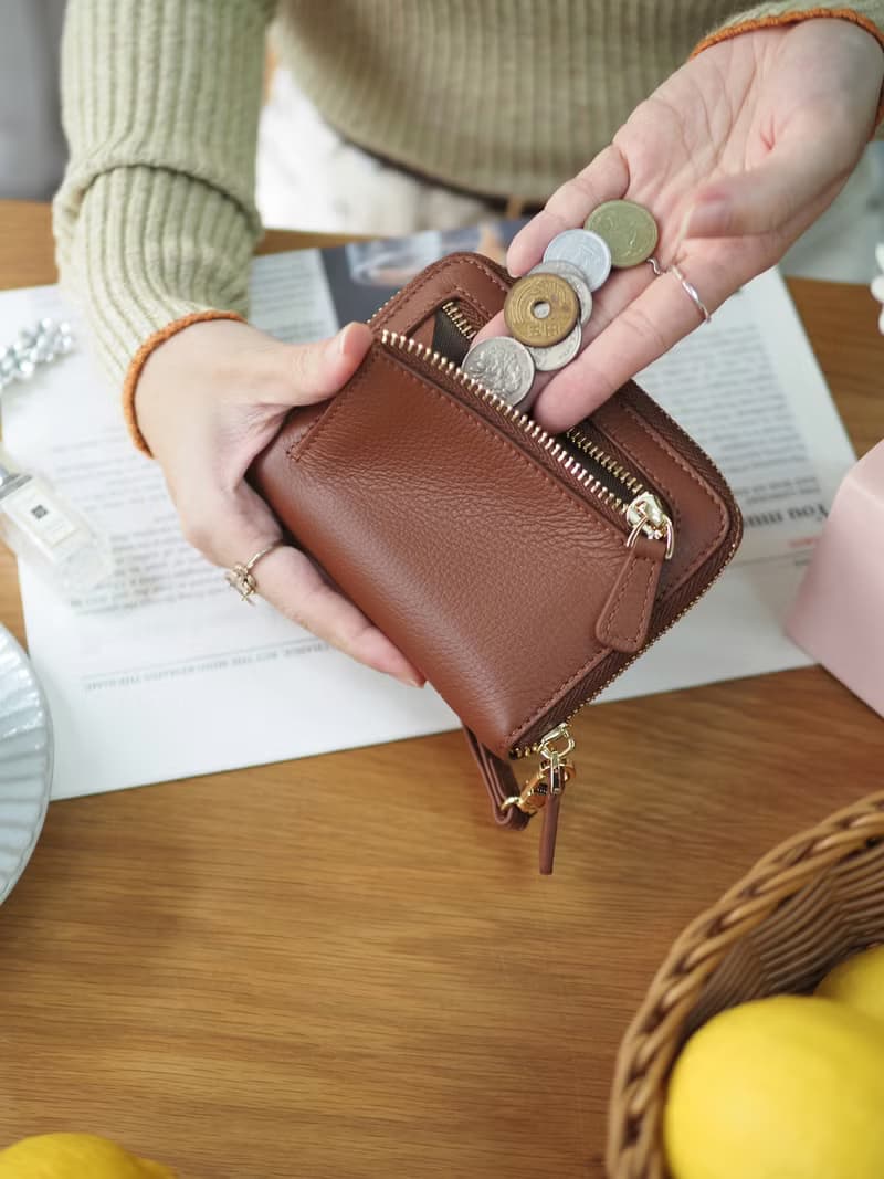 Charm (Rust brown) : Medium Zip Wallet, Short wallet, Cow Leather, Brown