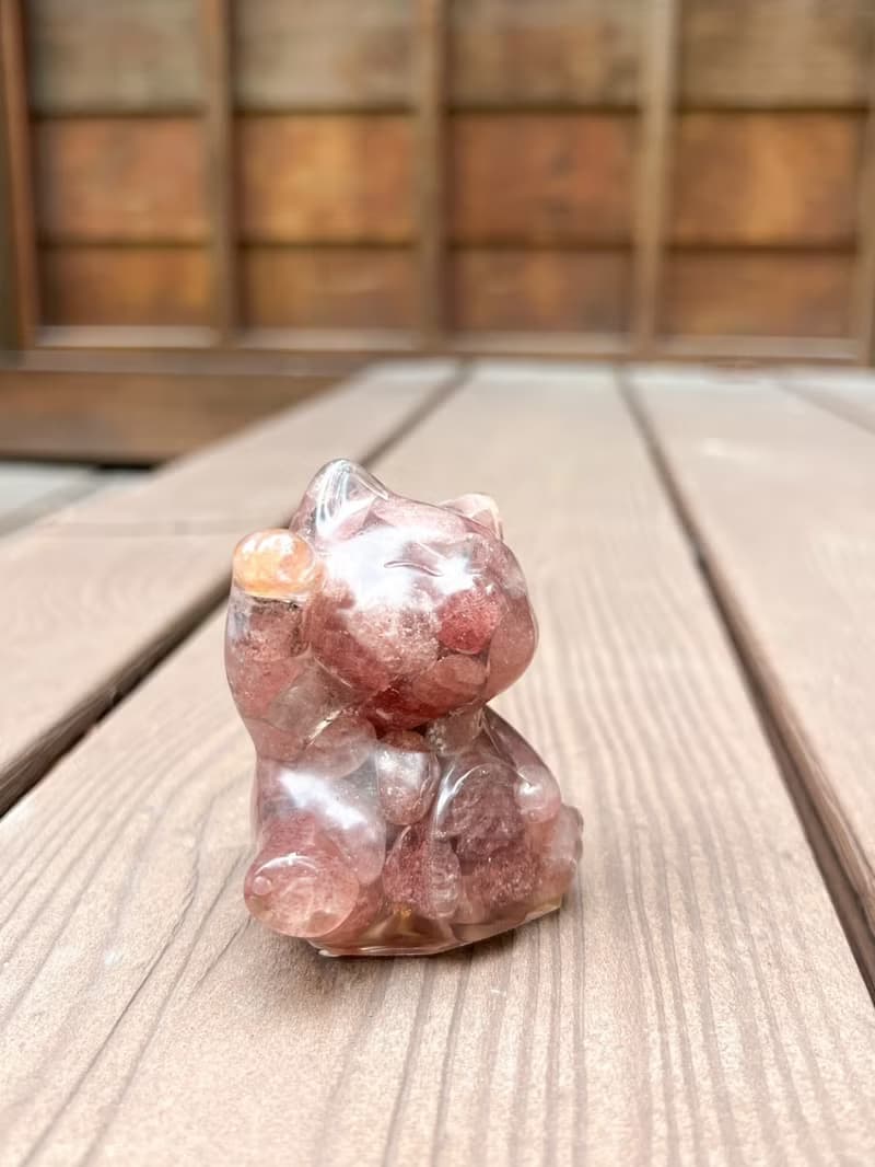 水晶擺飾【招財貓 草莓晶】桃花運 好人緣