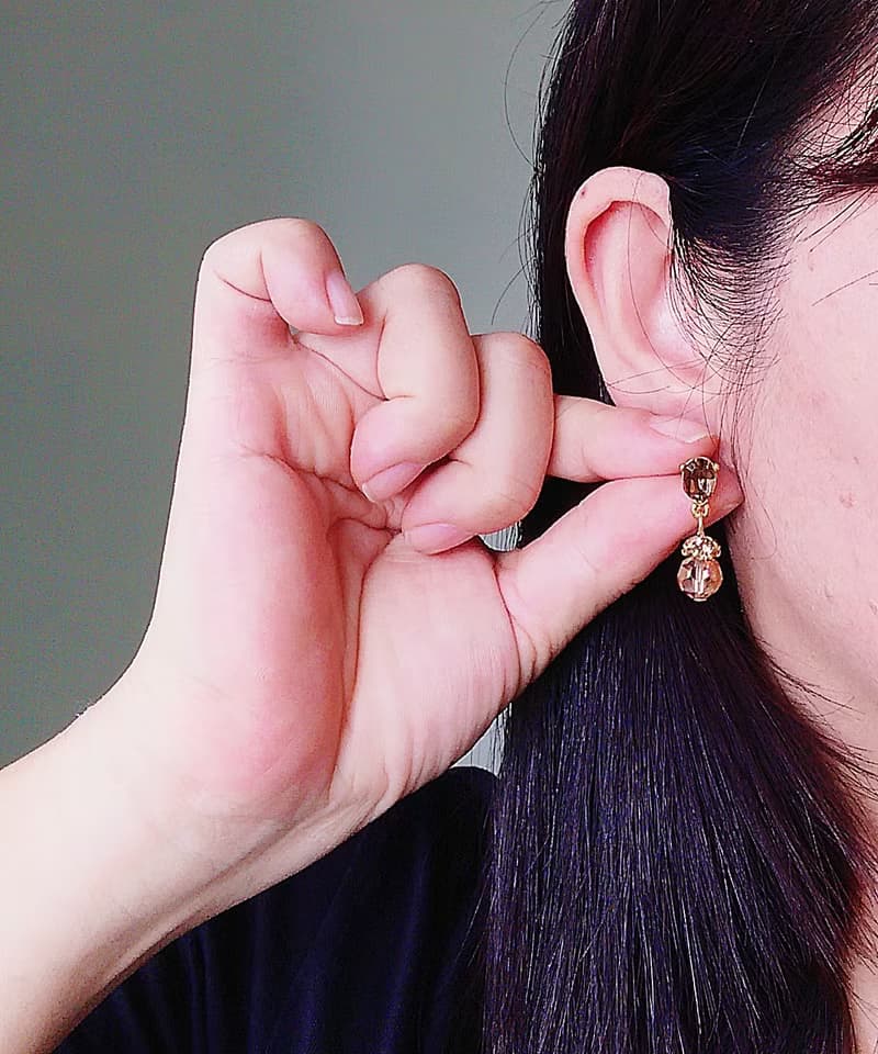 Vintage Jewelry 西洋古董飾品 秀氣 茶色系 小巧可愛   針式耳環
