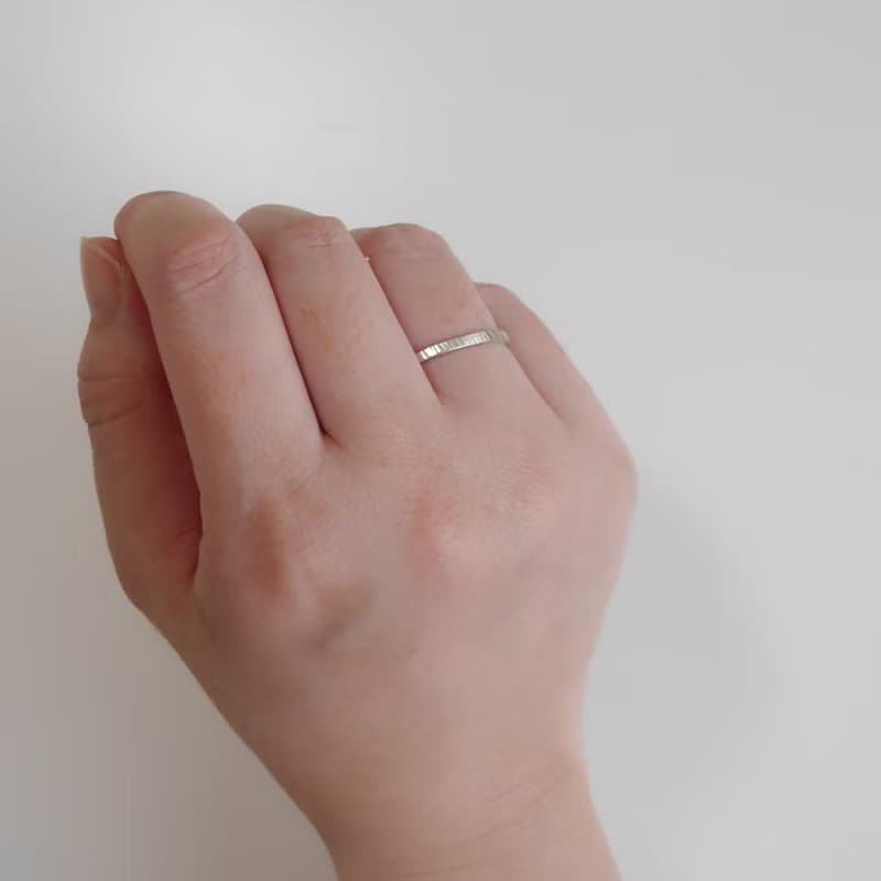 印記 - 極細尾戒線戒 925純銀手工鑿敲戒指