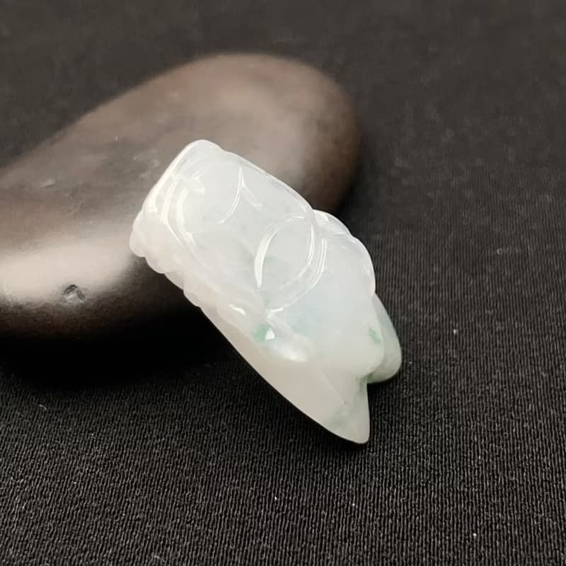 【一鳴驚人】冰綠翡翠蟬吊飾 | 天然緬甸玉翡翠A貨 | 送禮