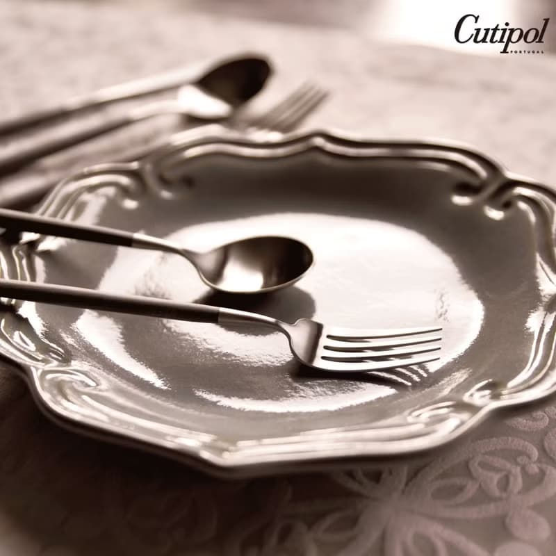 葡萄牙Cutipol GOA系列灰柄22cm主餐刀