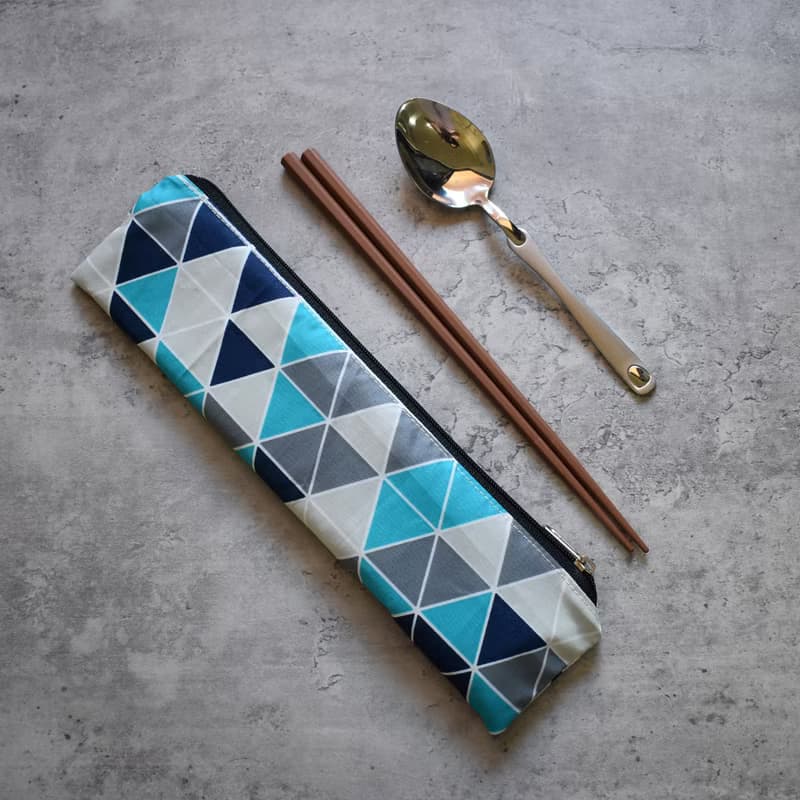 外出餐具組(筷袋+筷子+湯匙)_三角格藍