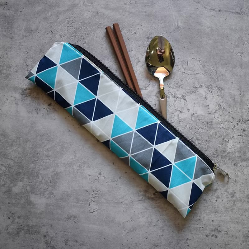 外出餐具組(筷袋+筷子+湯匙)_三角格藍