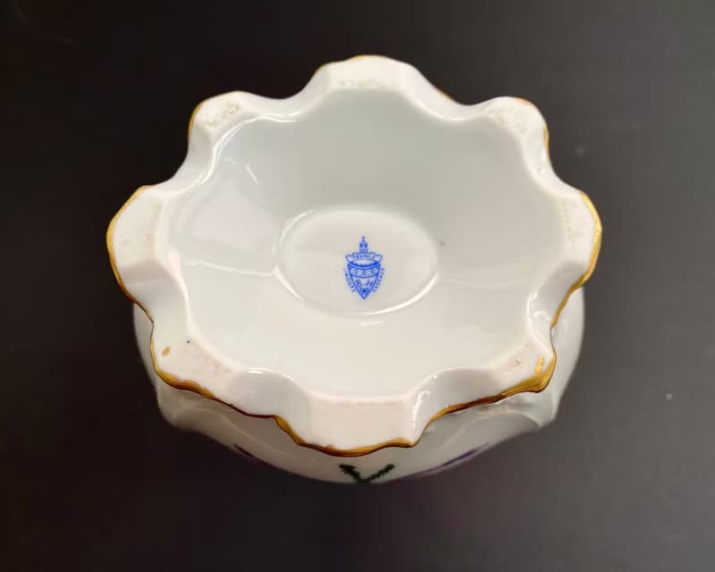 1980 年代法國手繪花卉和金色裝飾利摩日花瓶