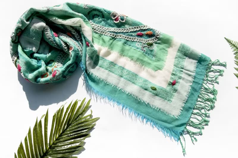 喀什米爾Cashmere/水煮羊毛披肩/針織圍巾/刺繡圍巾/羊絨披巾-花