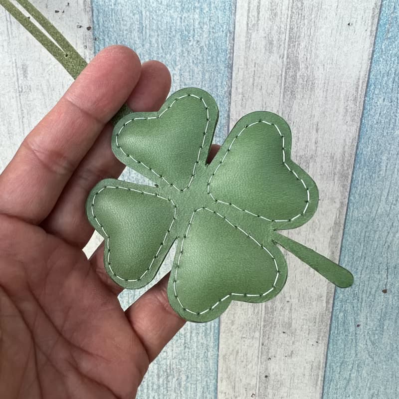 療癒小物 台灣MIT 綠色 四葉草 純手工縫製 手工皮革 吊飾 小尺寸