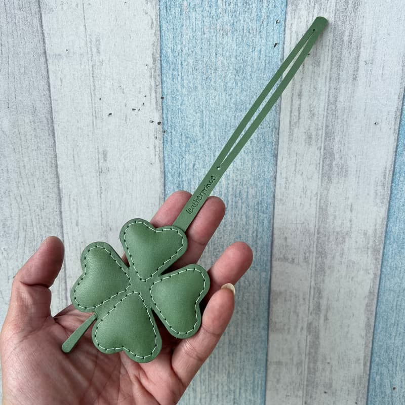 療癒小物 台灣MIT 綠色 四葉草 純手工縫製 手工皮革 吊飾 小尺寸