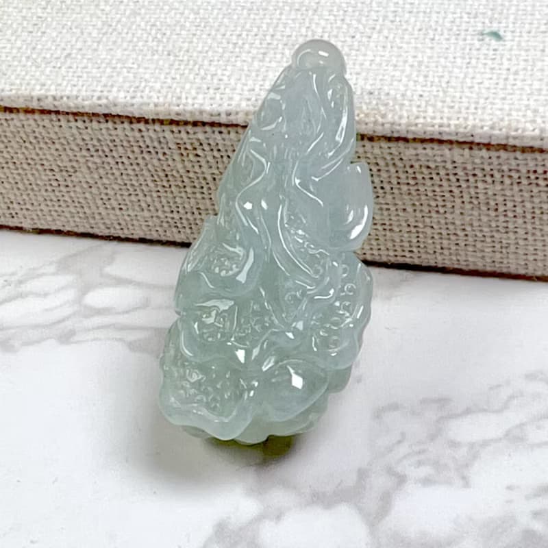 【擺財】冰綠翡翠巧雕白菜 | 天然緬甸玉A貨翡翠 | 送禮